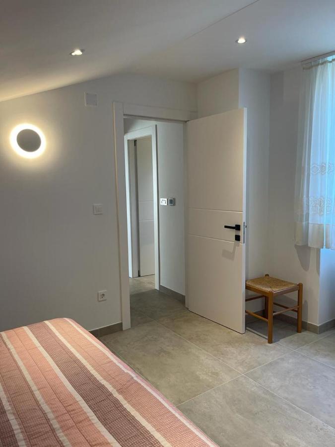 Apartment Hrabric Njivice Eksteriør billede